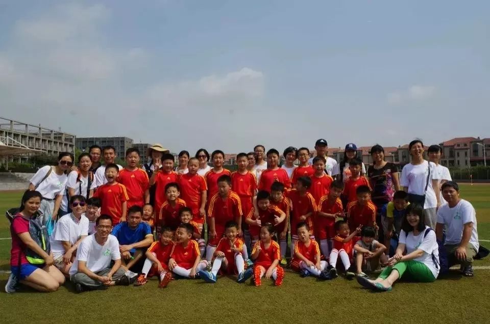 南昌市高中篮球队排名_南昌市中学篮球冠军是谁_南昌篮球高中学校有哪些