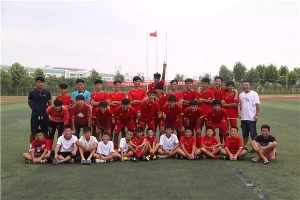 南昌市高中篮球队排名_南昌市中学篮球冠军是谁_南昌篮球高中学校有哪些