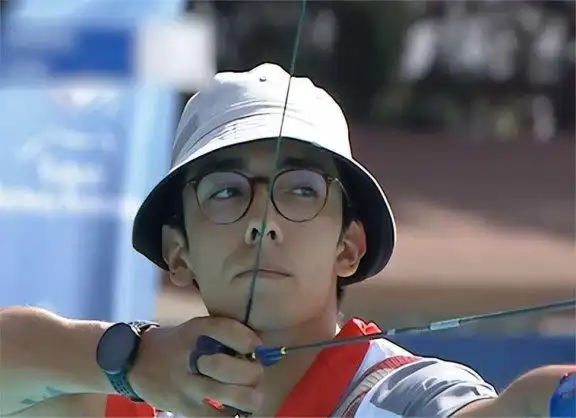 奥运游泳冠军男帅_2021奥运游泳男运动员冠军_奥运游泳男运动员冠军
