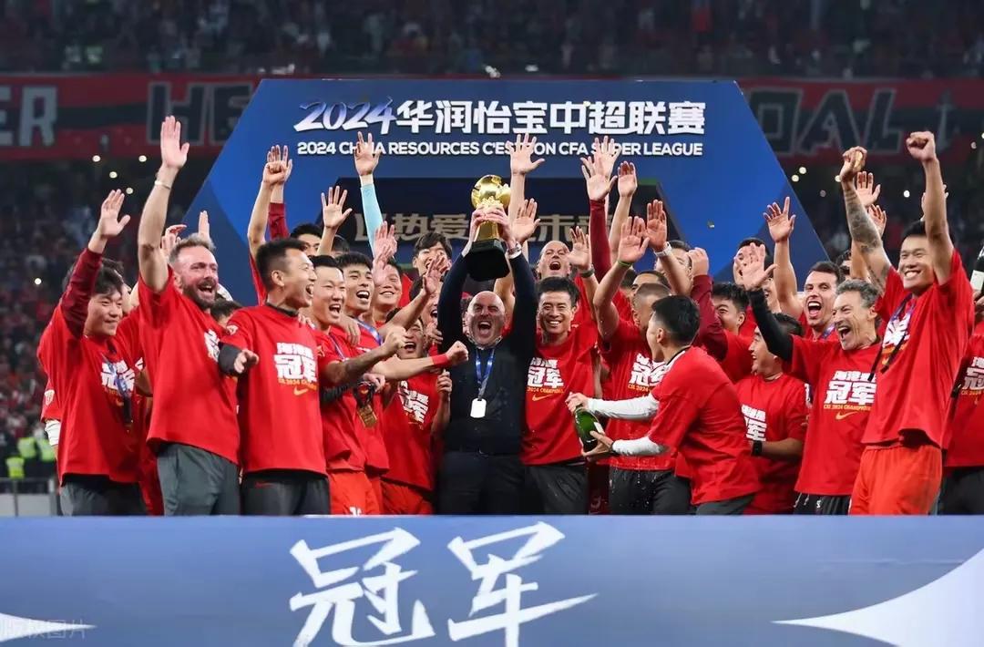 足球裁判判罚_裁判足球规则变化图_足球裁判变化规则