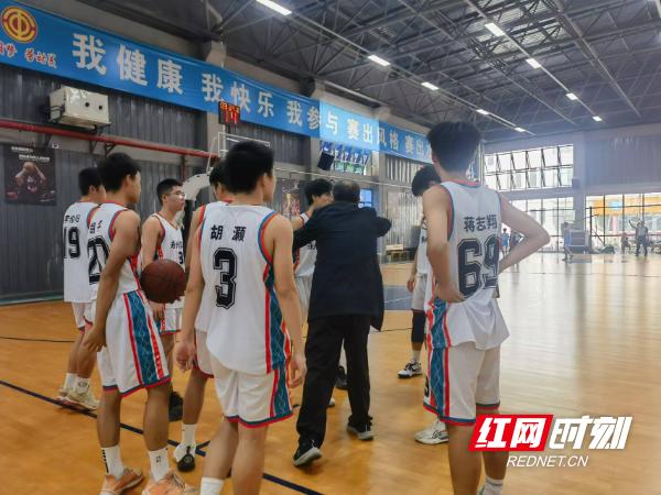 篮球赛冠军喜报_篮球赛冠军_祁阳男子篮球比赛冠军有哪些