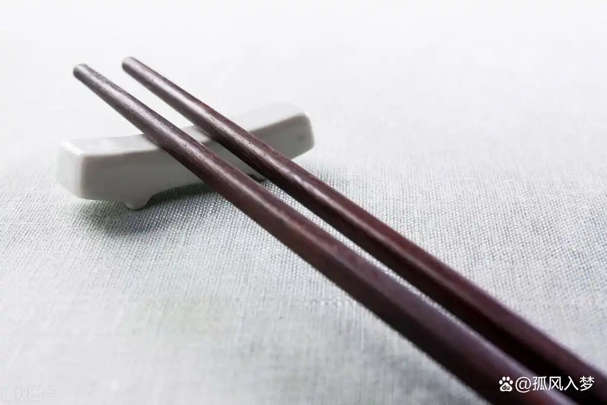 摆放筷子的礼节_摆放筷子的规矩_生活技巧筷子摆放